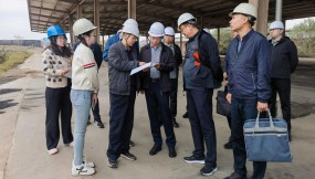  张铁强在皋兰公司、生资公司开展节前安全检查